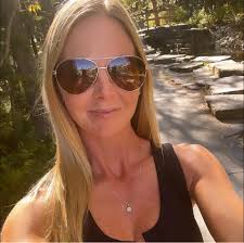 <strong>Emma R.</strong>